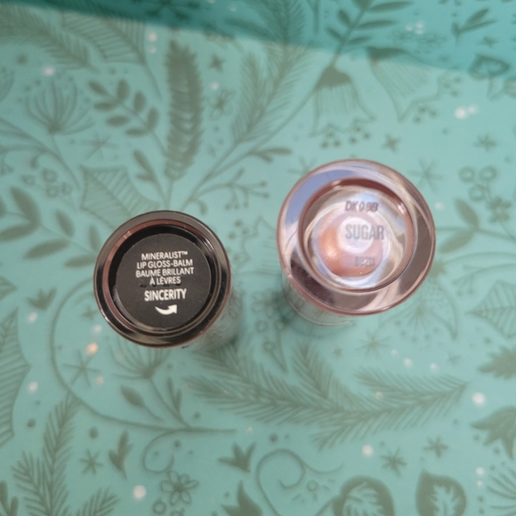 Lip Gloss Bundle - Picture 3 of 3